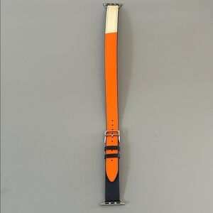 Apple Watch double tour band compatible with SE series